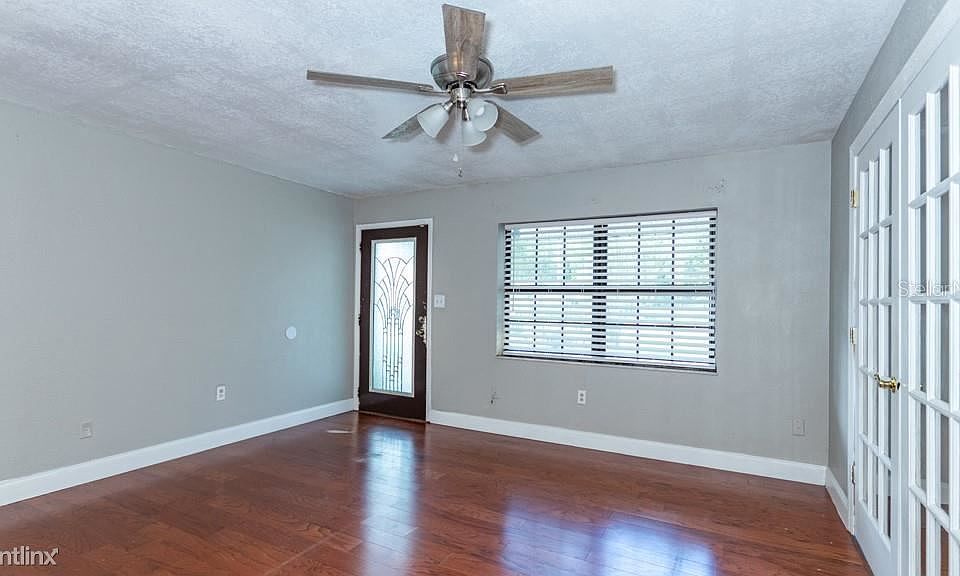 1st image of 3210 Laurel Ln