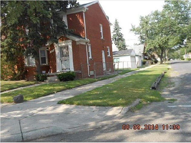 2nd image of 15791 Biltmore St