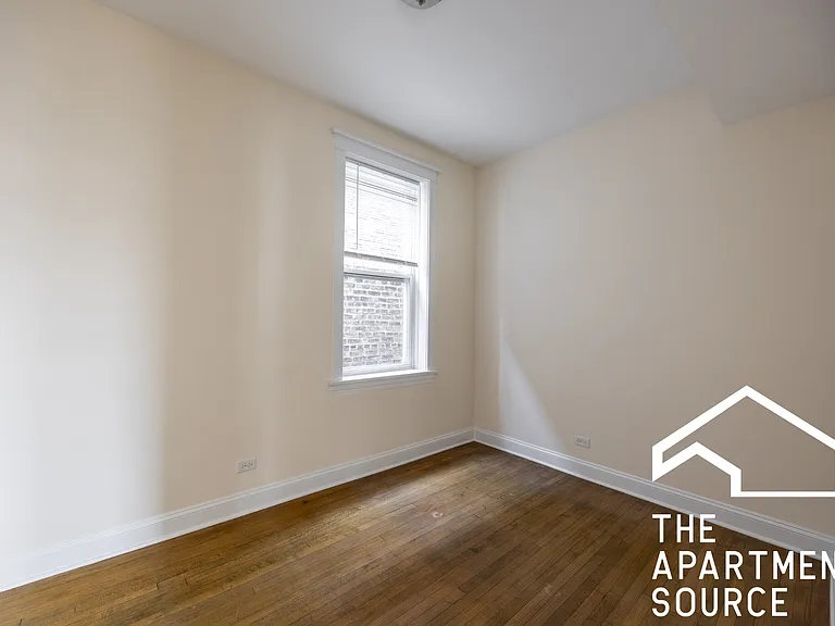 2822 N Troy St #2F — Photo 5