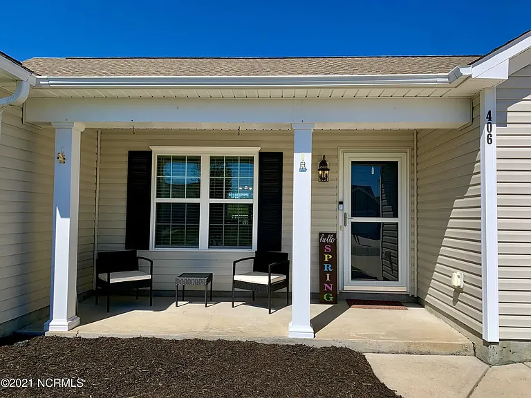 406 Amaryllis Ln — Photo 17