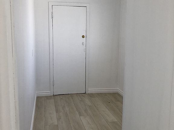 5th image of 4239 S Flower St