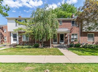 22960 Marter Rd, Saint Clair Shores, MI 48080