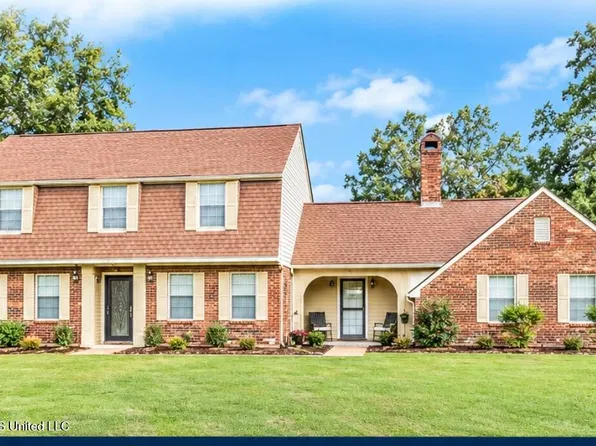 1124 Hawthorne Dr, McComb, MS 39648