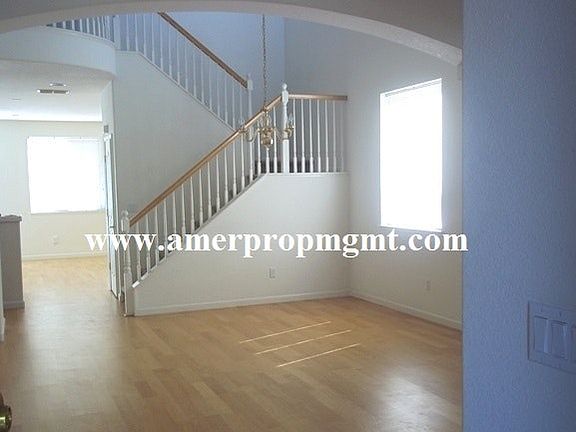 4th image of 2082 New Hampshire Way