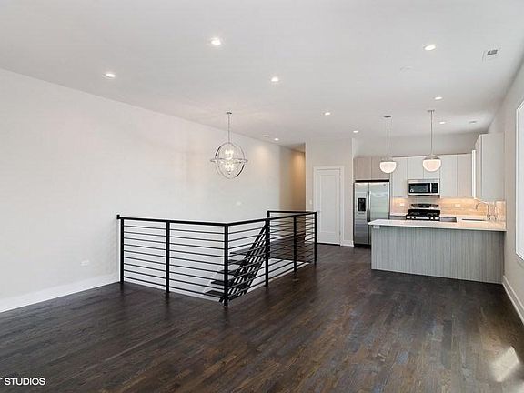 4th image of 6117 S Greenwood Ave #4