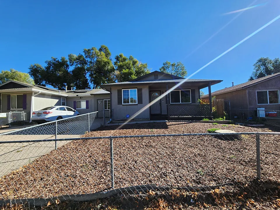2874 Carmel Cir
