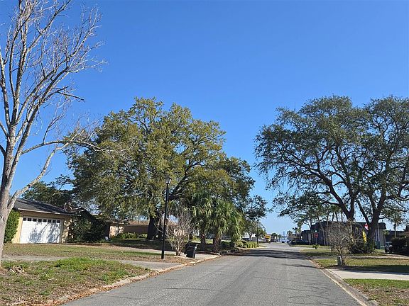 4th image of 4420 Travelers Rd