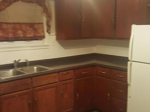 Kitchen, bring appliances