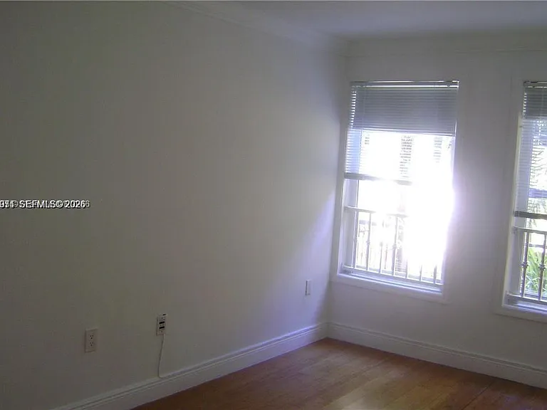 4812 Pine Tree Dr #201 — Photo 11