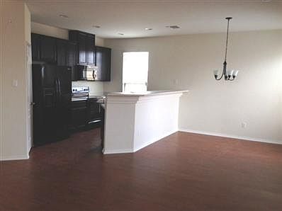 5th image of 341 Gina Dr
