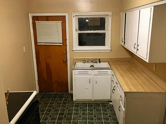 3rd image of 304 Milligan Dr #B