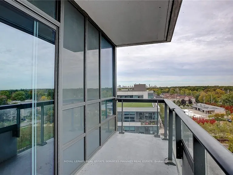 1 Hurontario St #806 — Photo 36