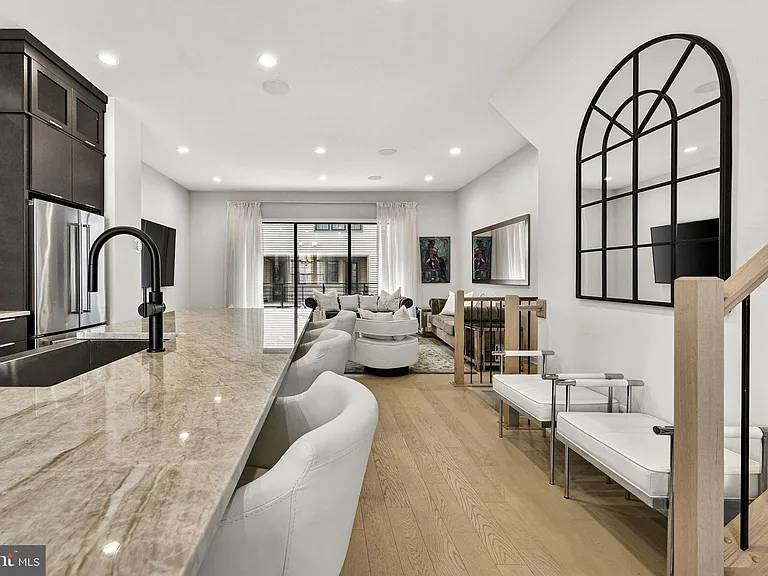 43433 Wilcox Ter — Photo 32