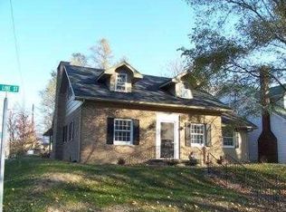 355 W Line St, Geneva, IN 46740