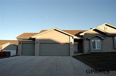 1st image of 5719 N 167th Cr Ave