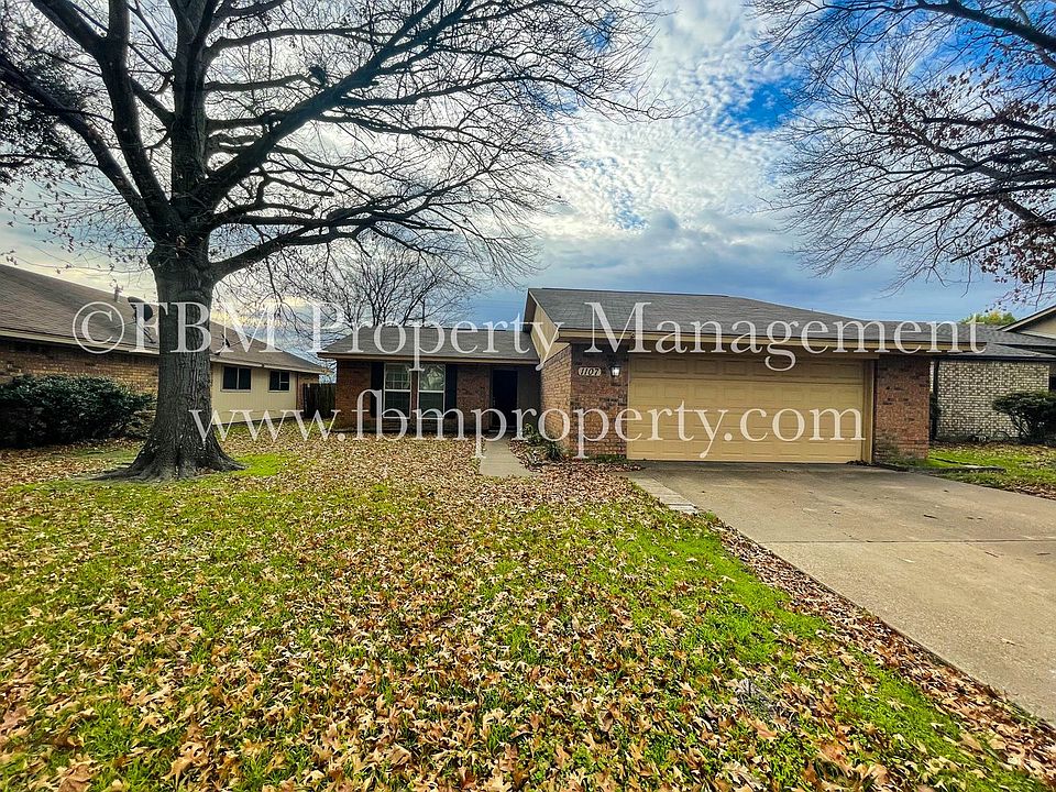 1st image of 1107 Savannah Dr