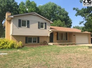 2512 E 45th Ave, Hutchinson, KS 67502