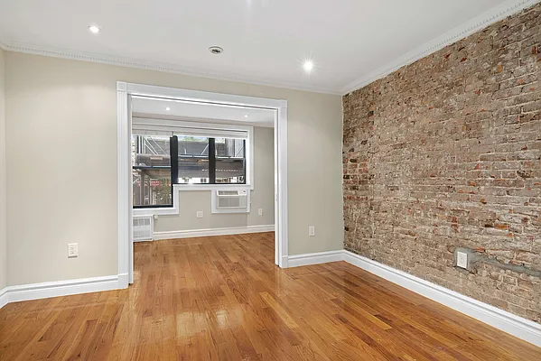 Rented by Cooper & Cooper Real Estate | media 12