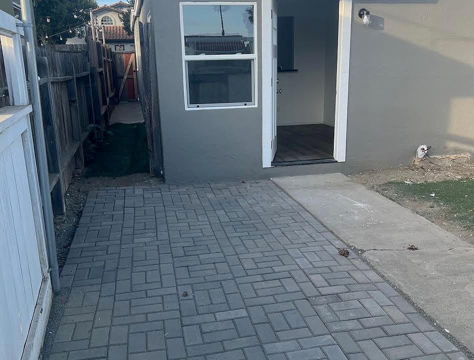 1st image of 2042 Balboa Ave