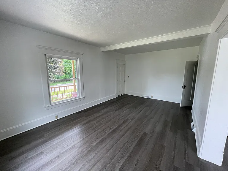 142 S Brooklyn Ave #1 — Photo 3