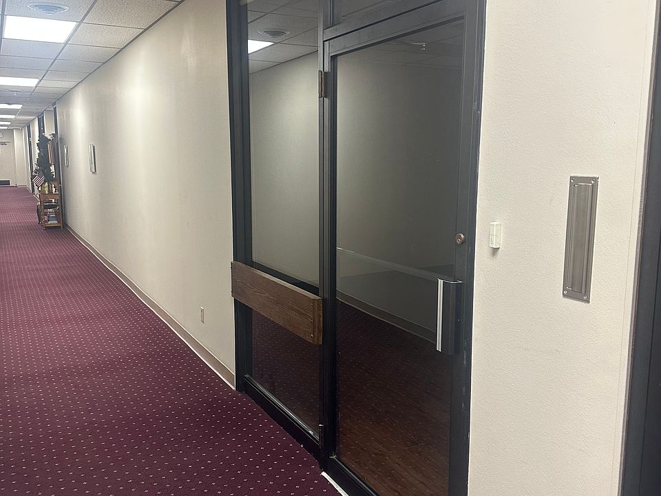 Front view of Office Suite