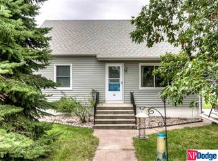 122 W Harrier St, Valley, NE 68064