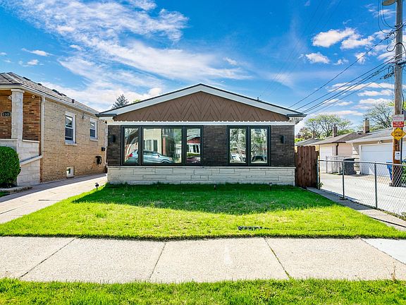 2nd image of 6346 N Karlov Ave