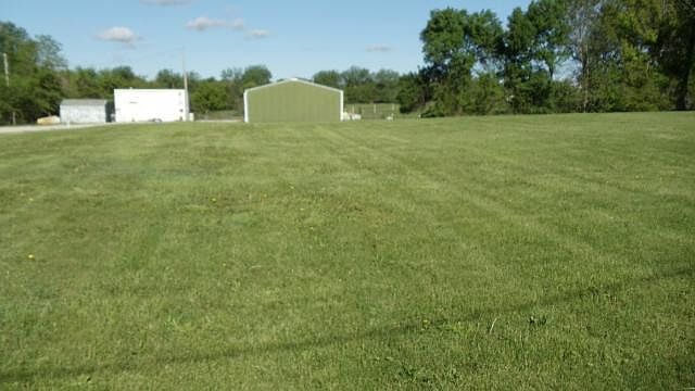 1st image of Hikes St