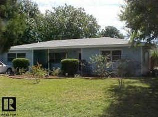 450 Dawson Ave NE, Saint Petersburg, FL 33703