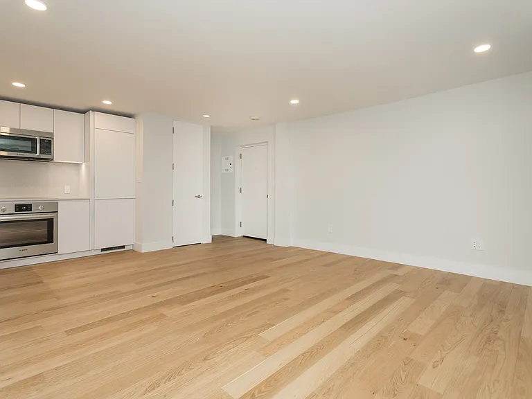 334 Harvard St #L2 — Photo 3