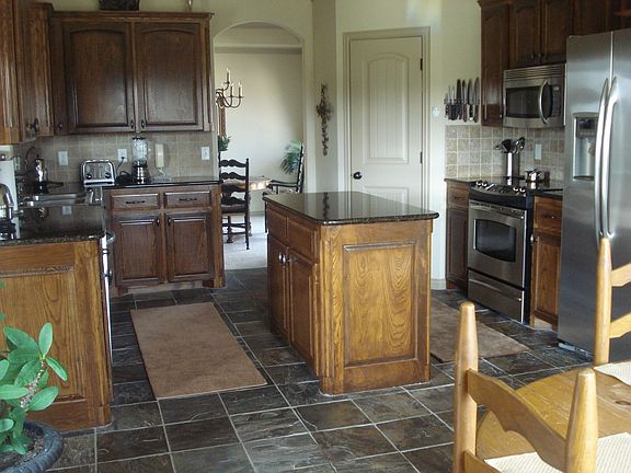 Huge Large Gourmet Kitchen