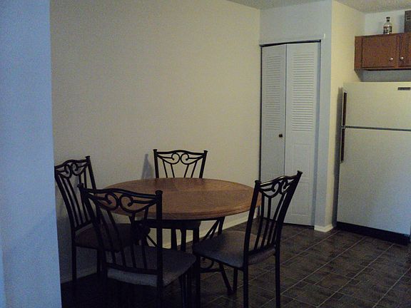 pantry/eat in kitchen