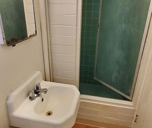 4th image of 215 Paoakalani Ave APT 3