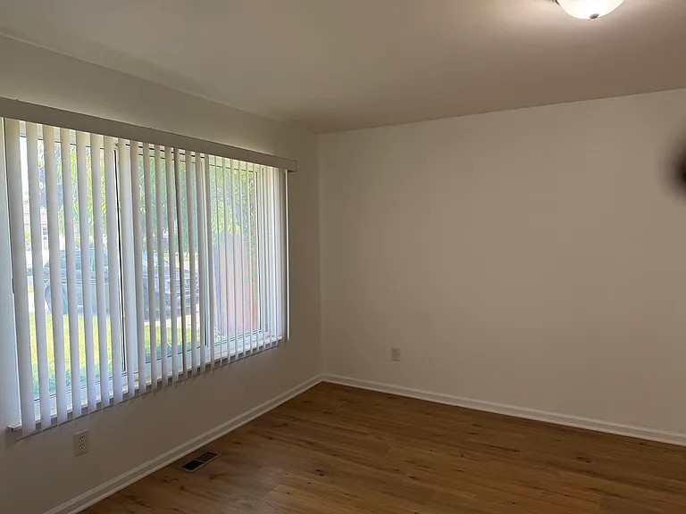 33973 Coachwood Dr — Photo 7