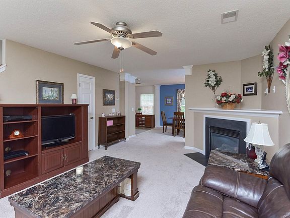 2nd image of 12 Sandalewood Ct