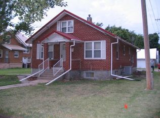 302 N Wilhelm Ave, Ellinwood, KS 67526