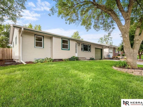 7241 Garland St, Lincoln, NE 68505