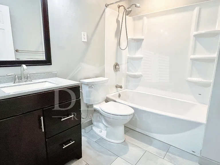 1220 W Romo Jones St — Photo 21