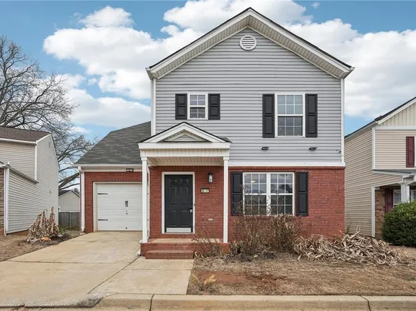 38 Middleton Ct, Cartersville, GA 30120