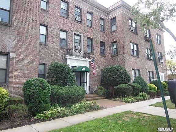 2nd image of 222 7th St APT 1A