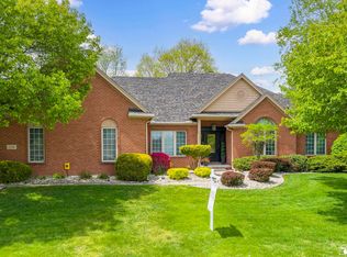 1250 Burningbush Ct, Temperance, MI 48182