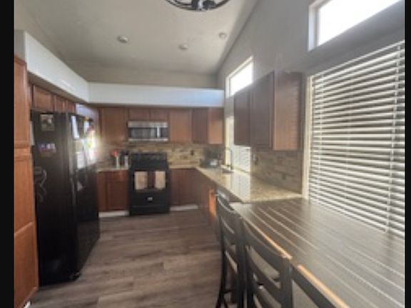 3rd image of 5372 Ben Park Cir