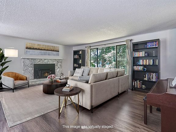 3rd image of 11601 95th Ave E