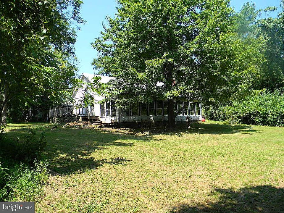 1st image of 27 Byers Ln