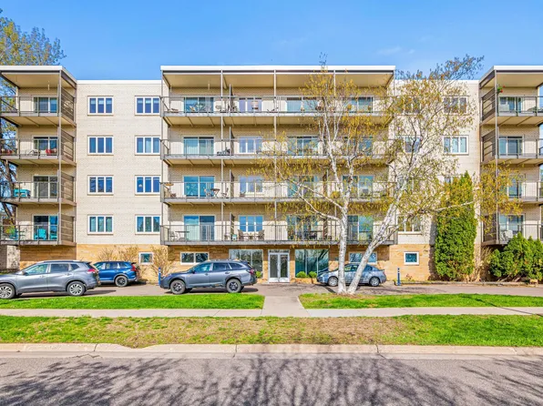 200 Mississippi River Blvd N APT 2A, Saint Paul, MN 55104