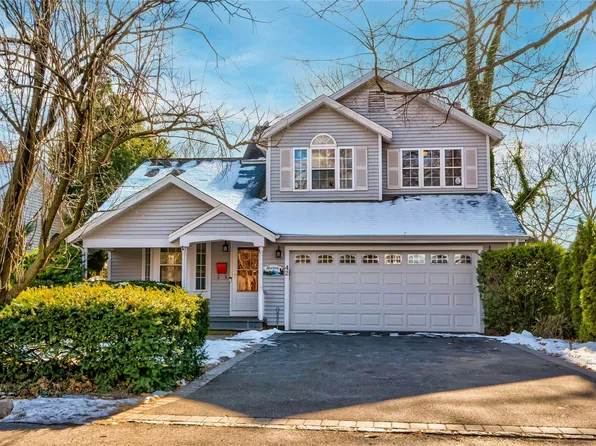 42 Pleasant Avenue, Port Washington, NY 11050