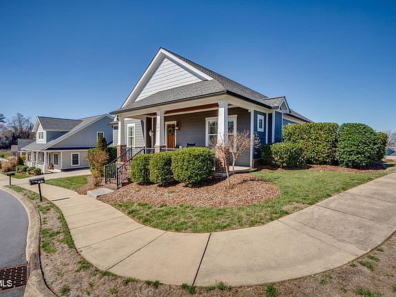 3rd image of 197 Princeton Gardens Dr