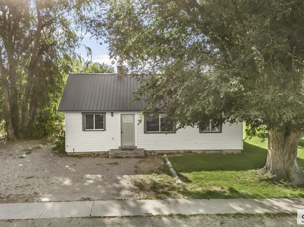 657 1st W, Ririe, ID 83443