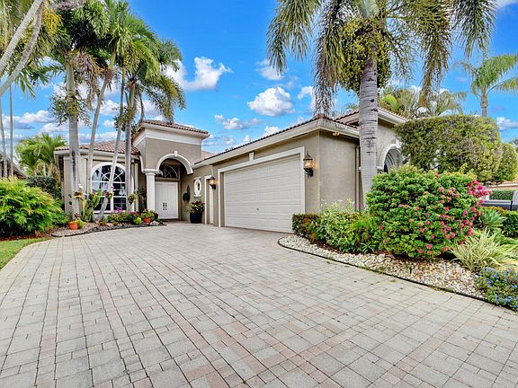 4th image of 4052 Manchester Lake Dr