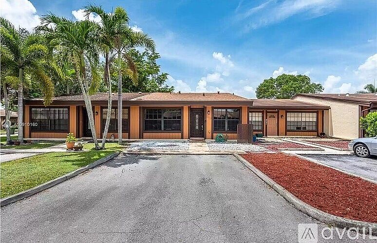 1st image of 2310 Elm Ct #2310